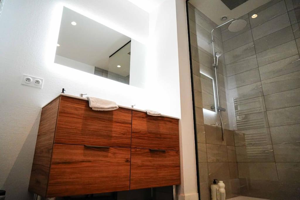 Le Rive Hugo • Elegance & Art De Vivre Apartment Chateauroux Luaran gambar